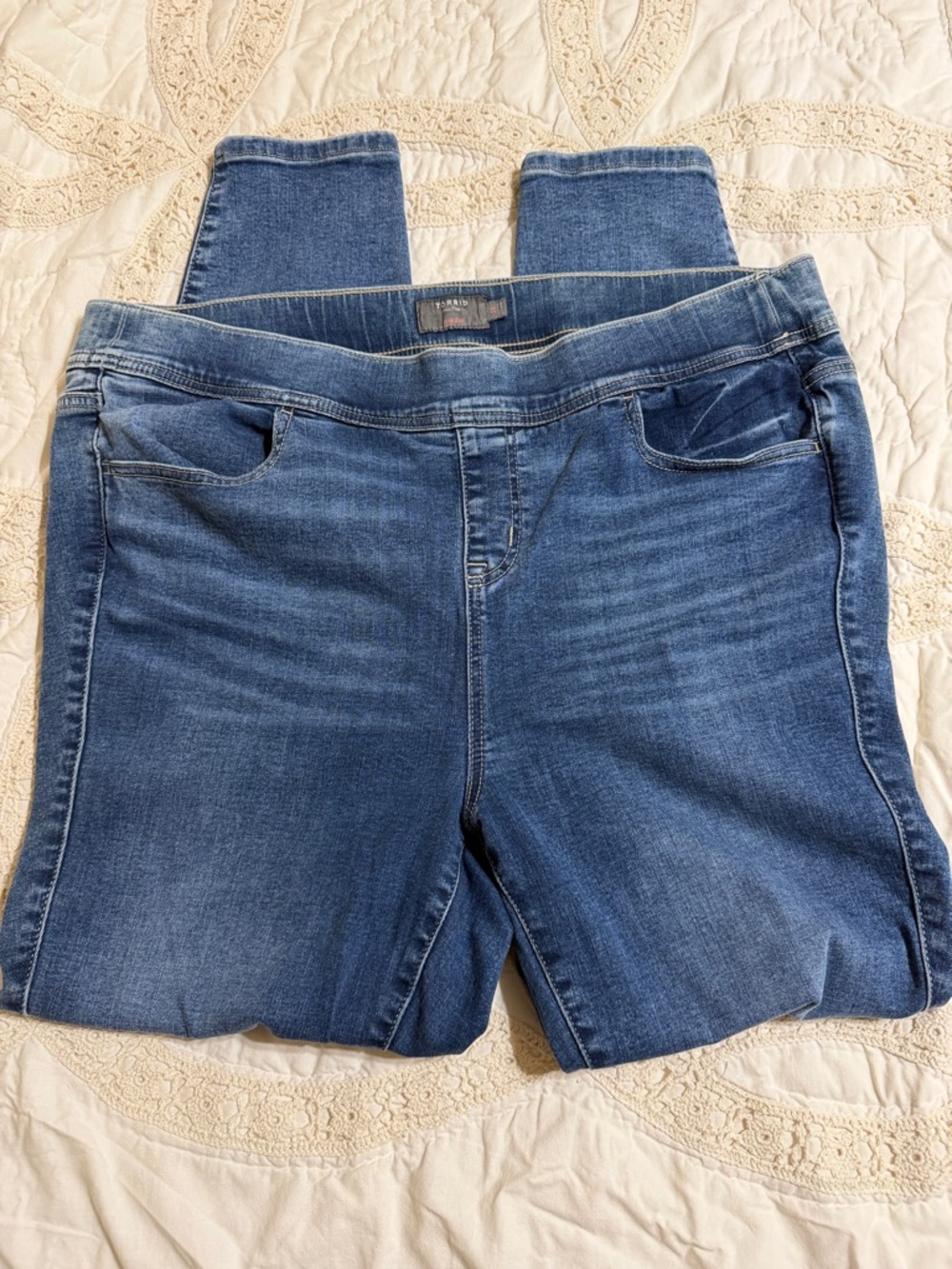 torrid’s Lean Jean Skinny Pull On Stretch Jeggings — Medium Wash Super Soft